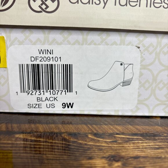 Daisy Fuentes Wini Ankle Boots Womens Size 9W Black Suede Block Heel Side Zip - Picture 2 of 2